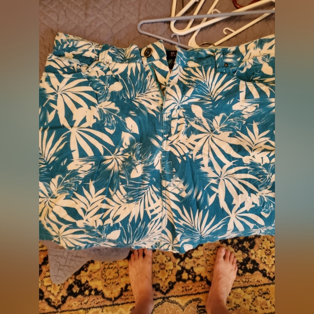 Beau Dawson Tropical Blue And White Skort Size 14